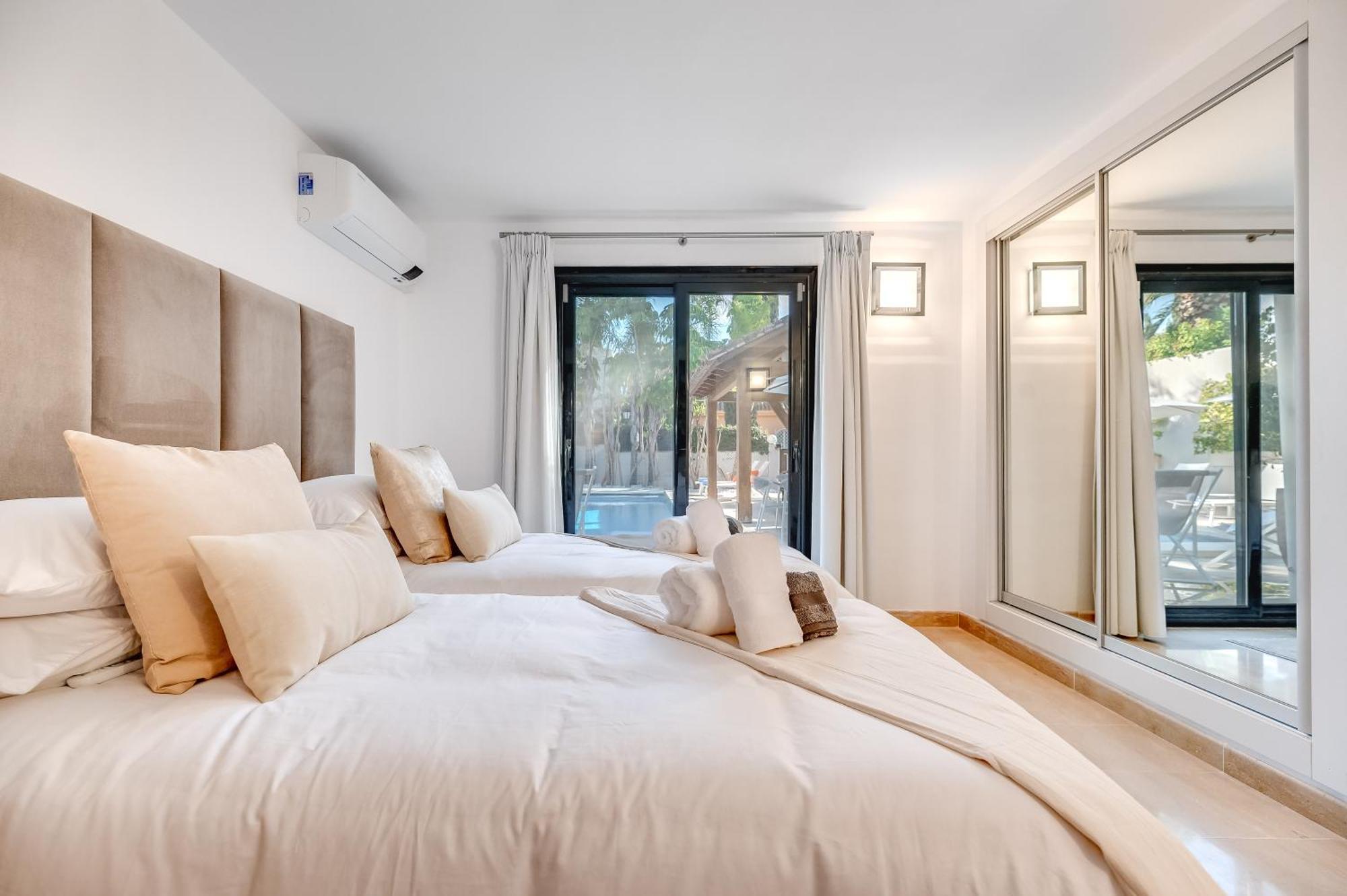 Vacation Marbella I Villa La Cabane, Prestige, Heated Pool, 300M To The Beach Bagian luar foto
