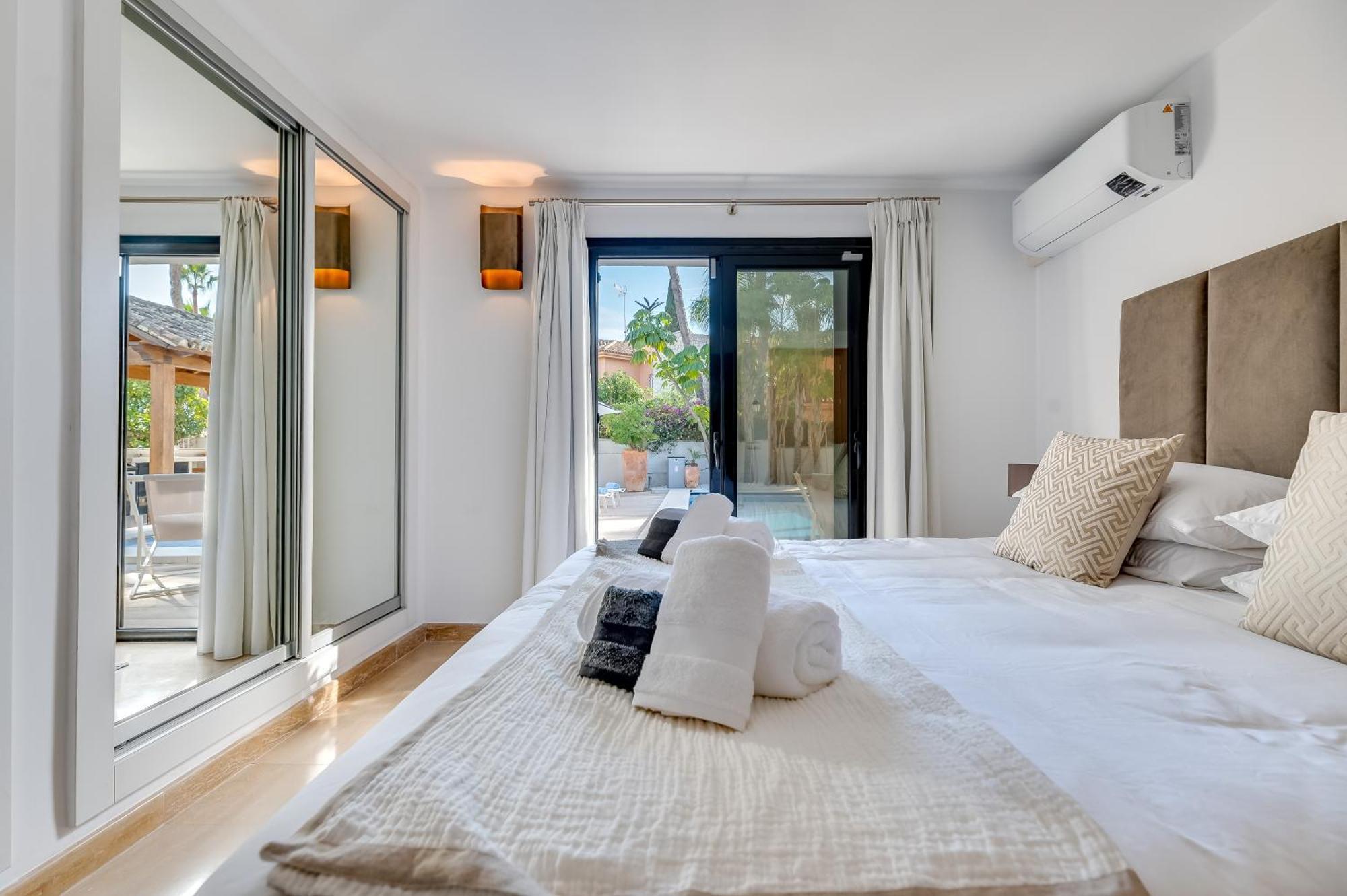 Vacation Marbella I Villa La Cabane, Prestige, Heated Pool, 300M To The Beach Bagian luar foto